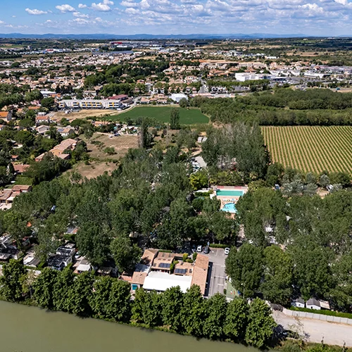 Les Berges du Canal campsite ****