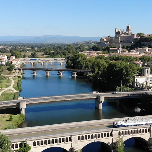 Les Berges du Canal campsite ****